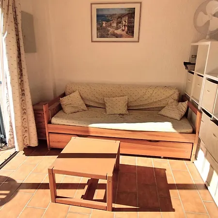 Apartment Avec Coin-nuit, Piscine, Terrasse Et Parking A Sainte-maxime, Proche Plages Et Commerces - Fr-1-780-74 *
